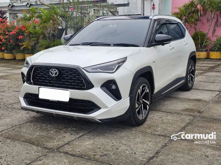 2024 Toyota Yaris Cross S with GR Parts Aero Pkg SUV