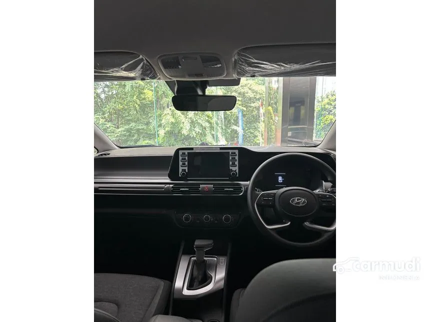 2025 Hyundai Stargazer Essential Tech MPV