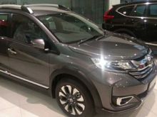 READY STOCK Honda BR-V 1,5 E SUV WARNA ABU ABU GELAP, SIAPA CEPAT DIA DAPAT
