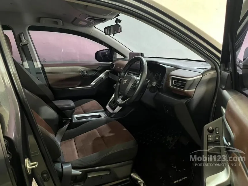 2022 Toyota Kijang Innova Zenix V (Non Premium Color) MPV