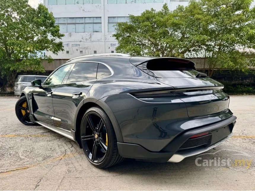 2022 Porsche Taycan 4S Cross Turismo Wagon