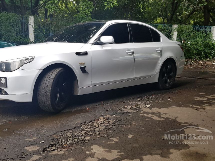 Jual Mobil BMW 530i 2004 E60 3.0 di DKI Jakarta Automatic Sedan Silver 