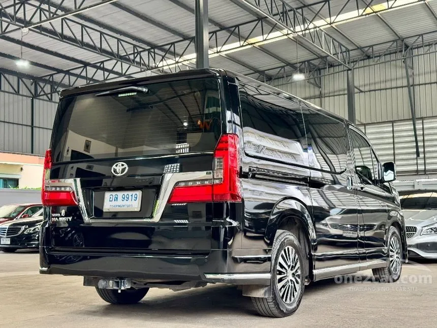 2020 Toyota Majesty Premium Van