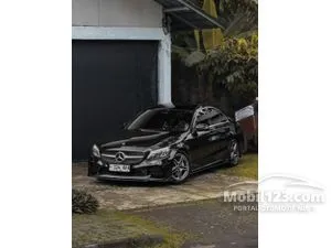 2019 Mercedes-Benz C300 2.0 AMG Line Sedan