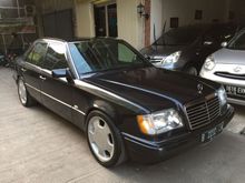 1996 Mercedes-Benz E320 W124 3.2 L6 Manual Sedan
