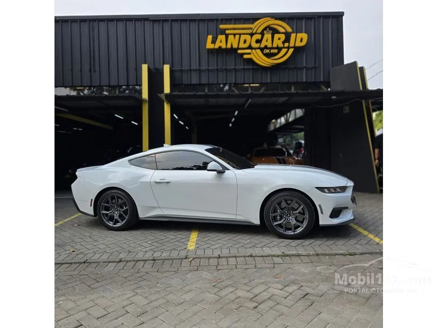 2025 Ford Mustang EcoBoost Fastback