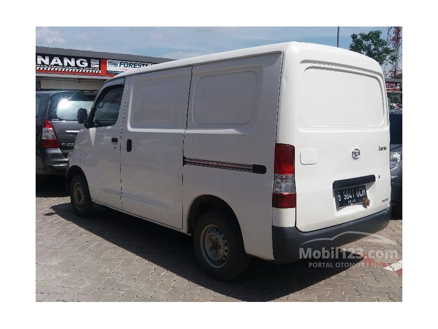 Jual Mobil Daihatsu Gran Max 2014 STD 1.3 di Banten Manual Van Putih Rp