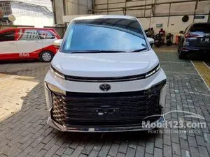 2026 Toyota Voxy 2.0 (Premium Color) MPV