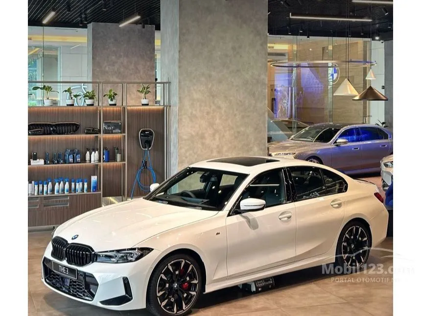2025 BMW 330i M Sport Pro Sedan