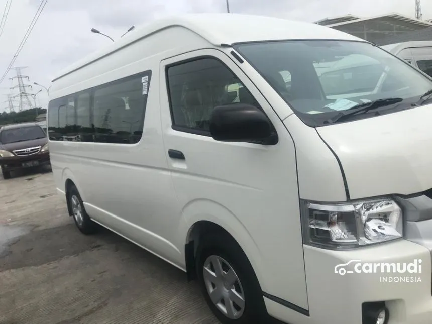 2024 Toyota Hiace Commuter Van Wagon