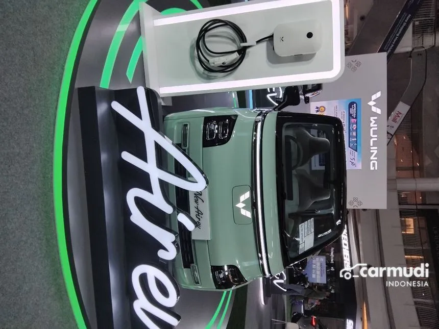 2025 Wuling Air EV Pro 300KM Hatchback