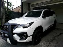 2019 Toyota Fortuner 2.4 TRD SUV