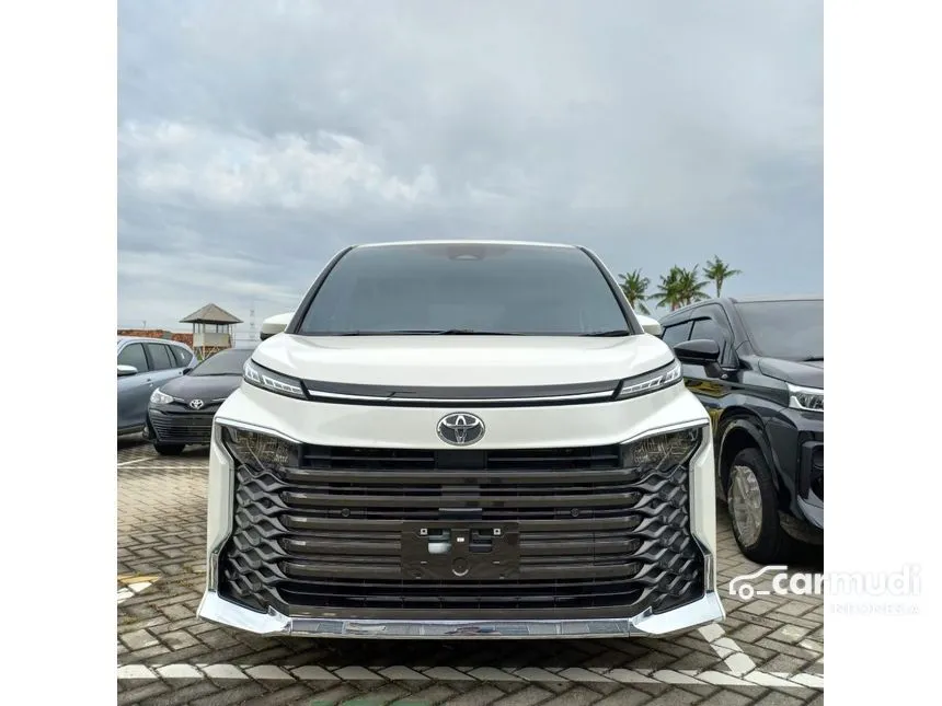 Jual Mobil Toyota Voxy 2024 2.0 di DKI Jakarta Automatic Van Wagon Putih Rp 604.000.000