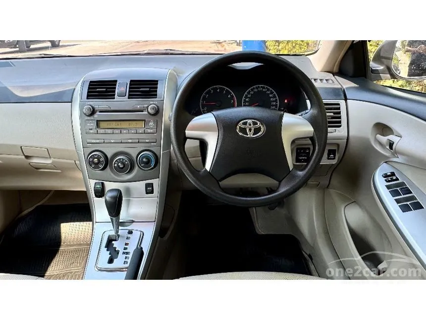 2013 Toyota Corolla Altis G Sedan