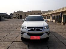 Toyota Fortuner 2.4 VRZ Diesel AT 2017 Putih Km.50rb Record