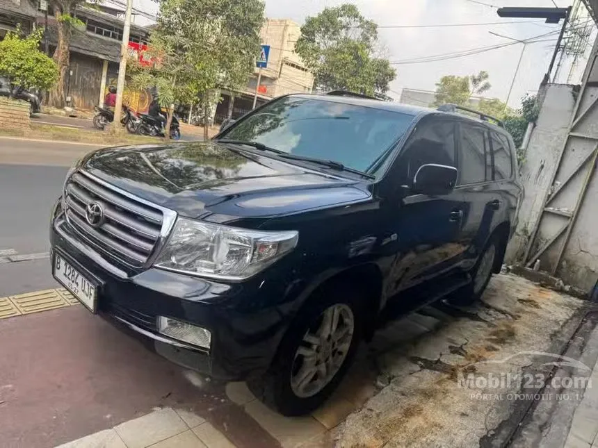 2011 Toyota Land Cruiser 200 Standard spec SUV