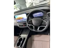 2026 BYD M6 1.5 DM-i Cross Superior PHEV MPV