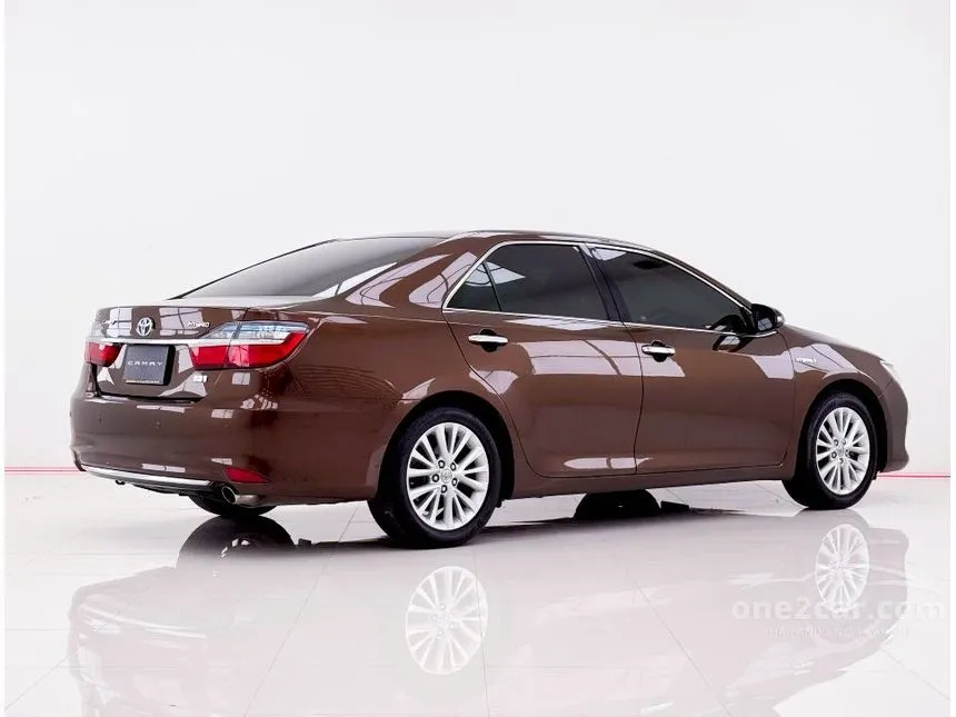 2016 Toyota CAMRY Hybrid Sedan