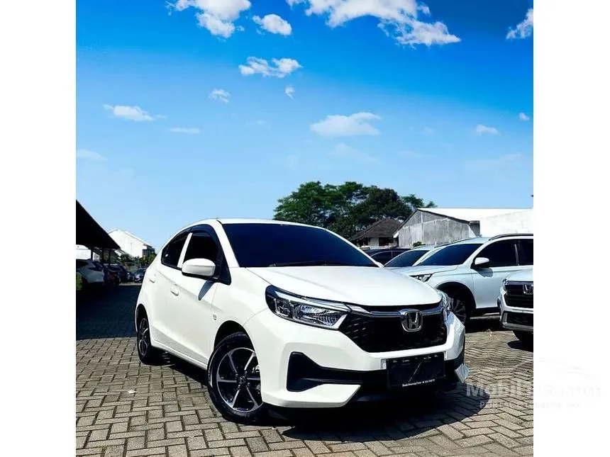 Jual Mobil Honda Brio 2024 E Satya 1.2 di Banten Automatic Hatchback Putih Rp 184.300.000