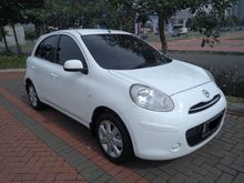 2013 Nissan March 1.2L Hatchback AT Putih Dinar