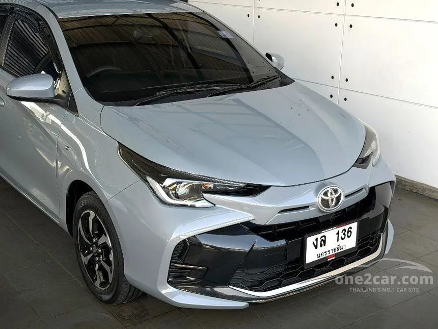 2023 Toyota YARIS Sport Hatchback