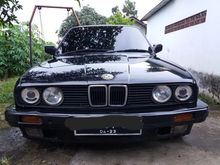 1991 BMW 318i 1.8 Manual Hitam