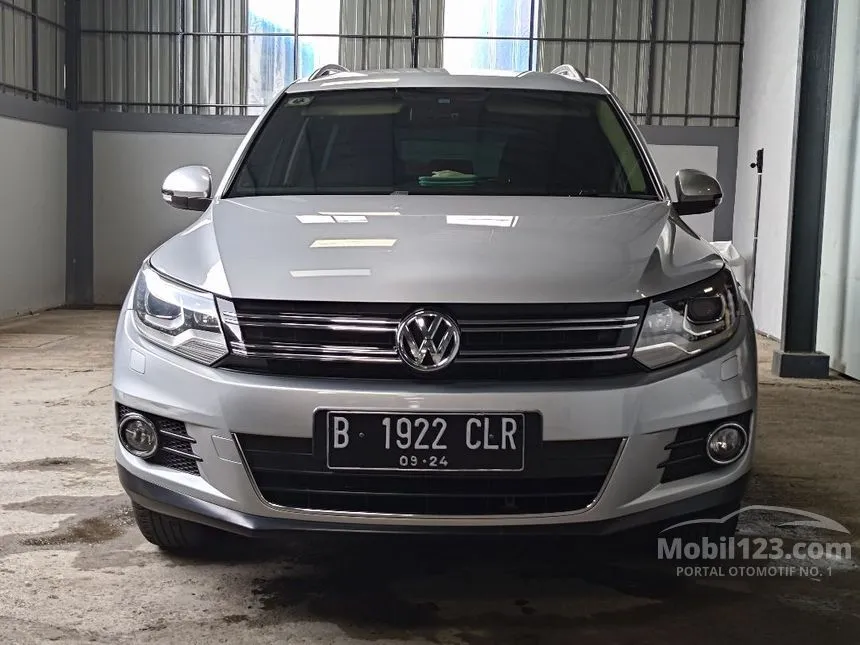 Jual Mobil Volkswagen Tiguan 2014 TSI 1.4 di Banten Automatic SUV Silver Rp 180.000.000