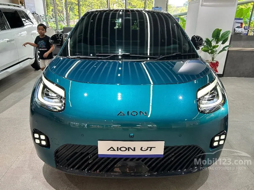 2026 GAC AION UT Premium Hatchback