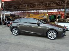 2015 Mazda 3 2.0 (ปี 14-17) E Sports Hatchback AT