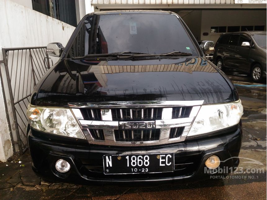 Jual Mobil Isuzu Panther 2010 GRAND TOURING 2 5 di Jawa 