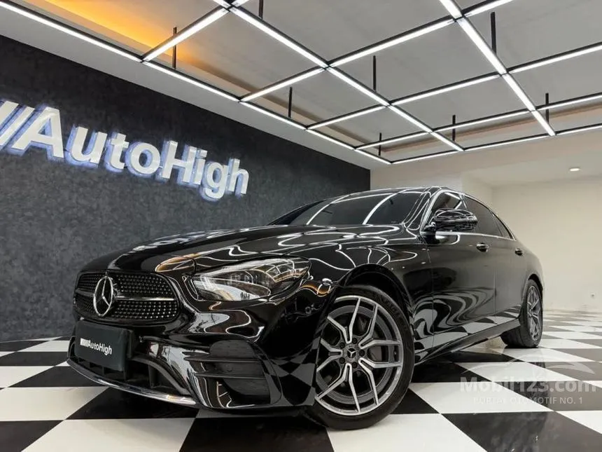 2023 Mercedes-Benz E300 AMG Line Sedan
