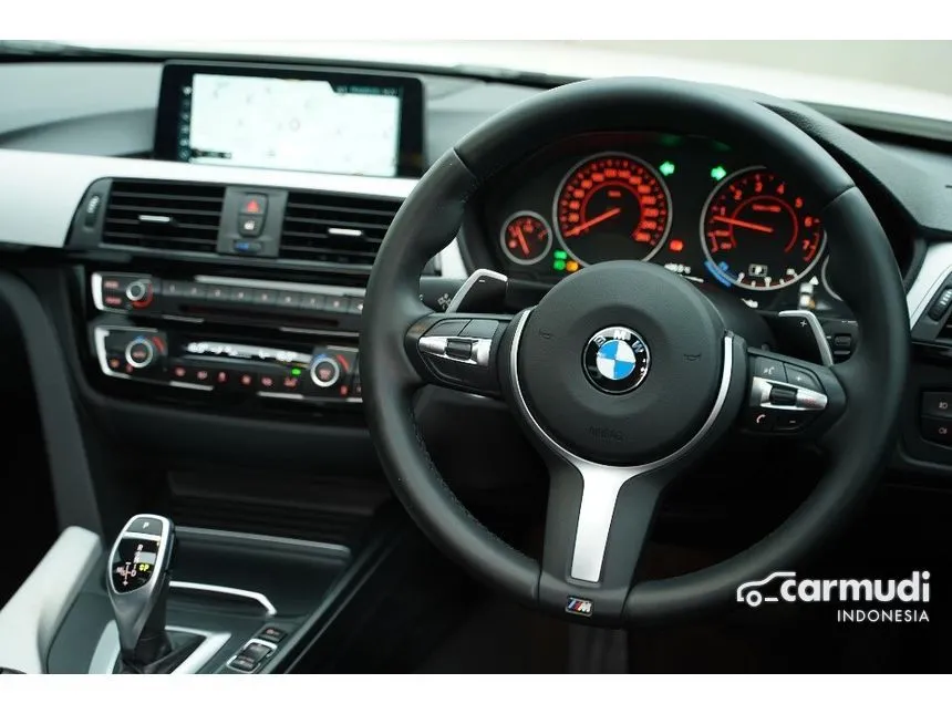 2016 BMW 330i M Sport Sedan