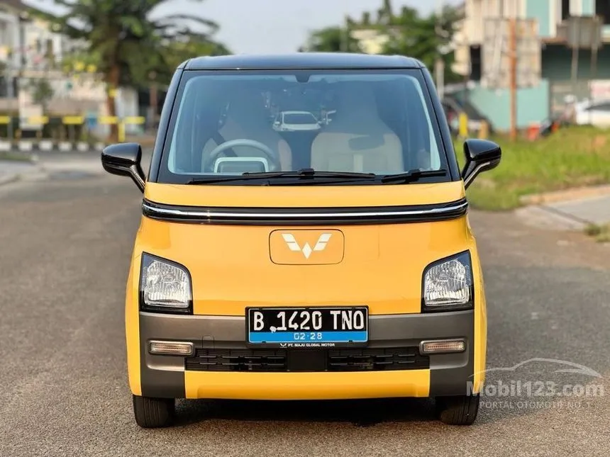 2022 Wuling Air EV Standard Range Hatchback