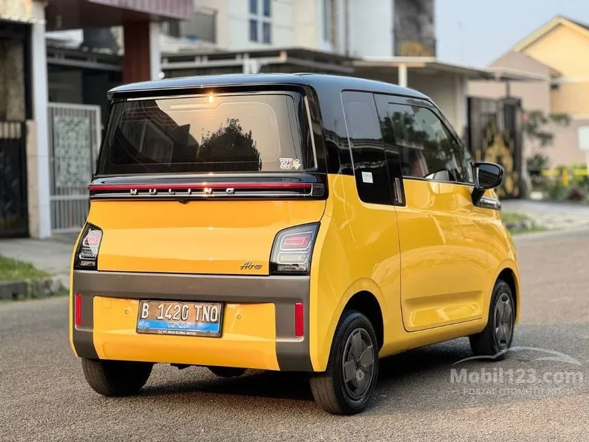 2022 Wuling Air EV Standard Range Hatchback