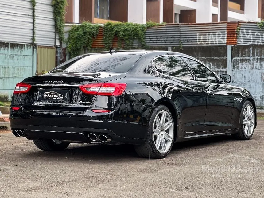 2017 Maserati Quattroporte Sedan