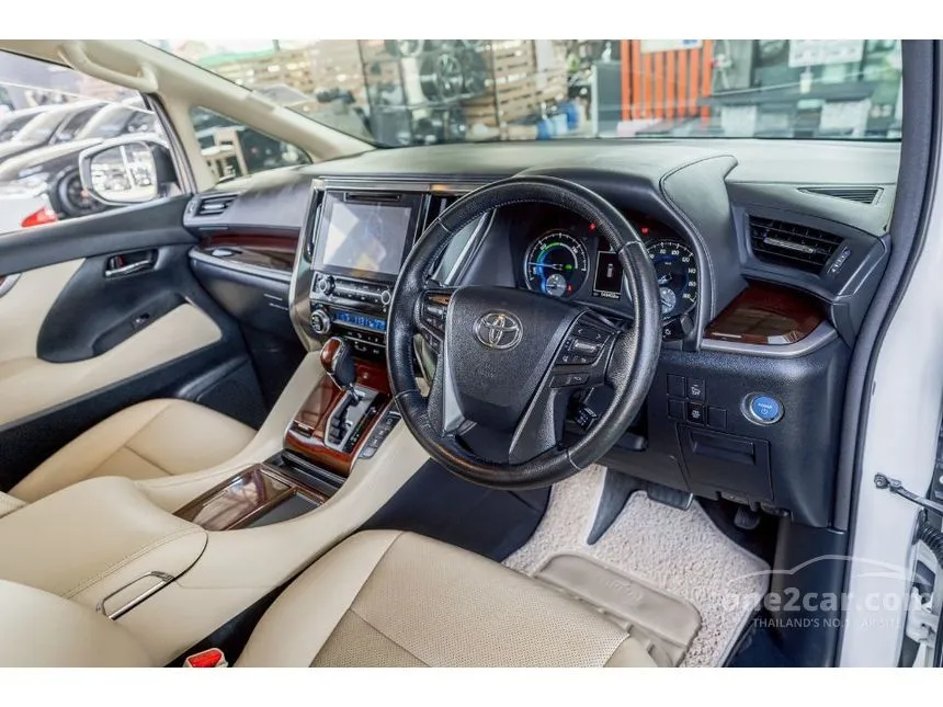 2017 Toyota VELLFIRE Hybrid E-Four Van