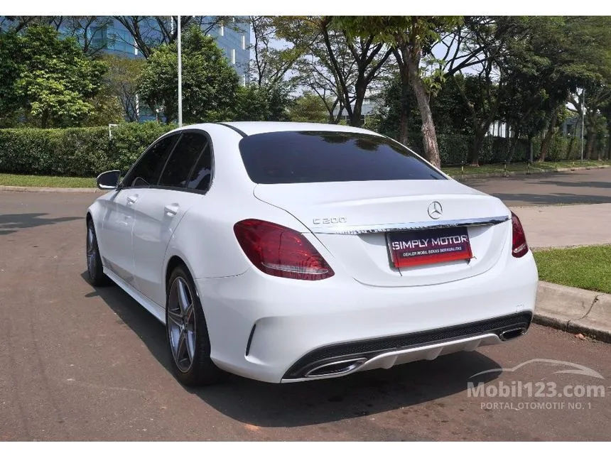 2018 Mercedes-Benz C200 AMG Line Sedan