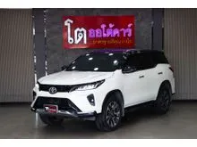 2021 Toyota FORTUNER 2.4 (ปี 15-25) Legender SUV