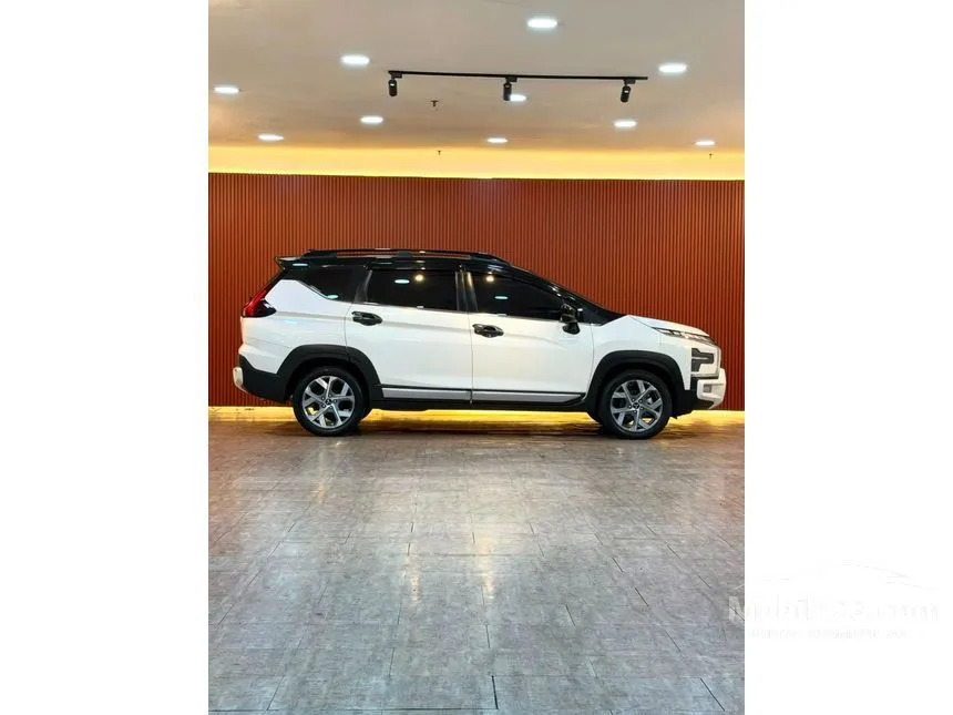 2024 Mitsubishi Xpander Cross Premium (White colour) MPV