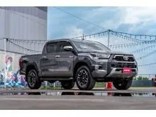 2022 Toyota HILUX REVO 2.4 Double Cab Prerunner Mid Pickup