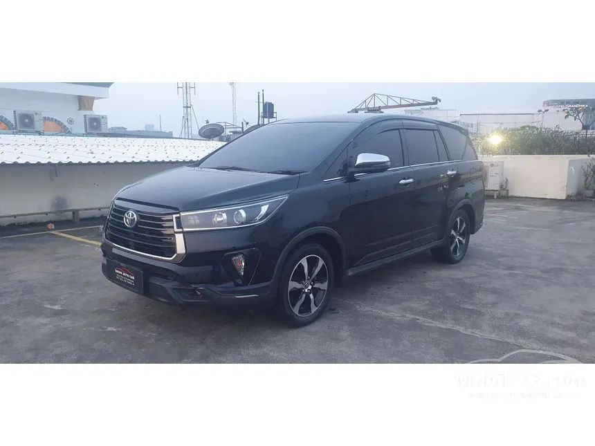 2022 Toyota Kijang Innova Venturer MPV