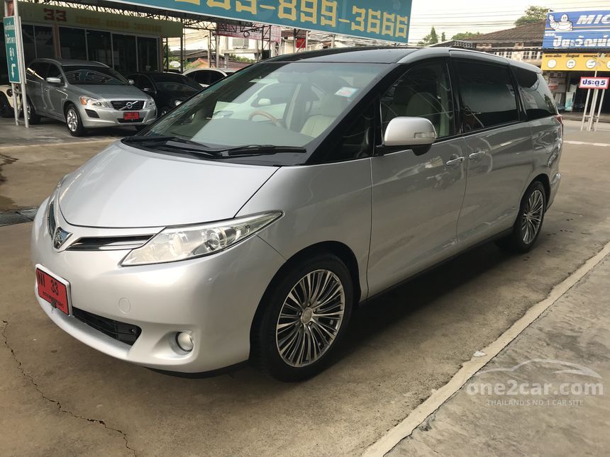Toyota estima 2010