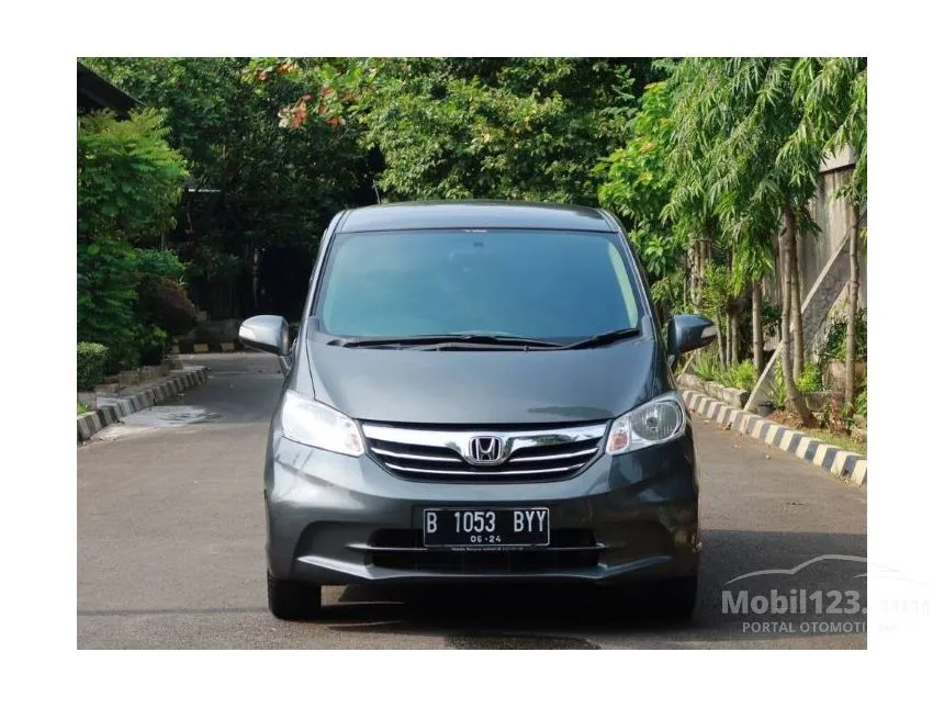 Jual Mobil Honda Freed 2014 S 1.5 di Banten Automatic MPV Abu