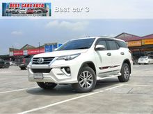 2015 Toyota Fortuner 2.8 (ปี 15-18) V 4WD SUV