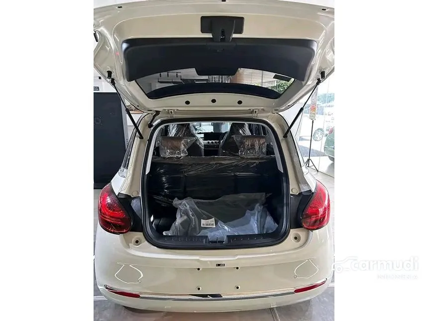 2024 Wuling Binguo EV Premium Range Hatchback