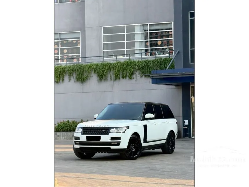 2014 Land Rover Range Rover Vogue SUV