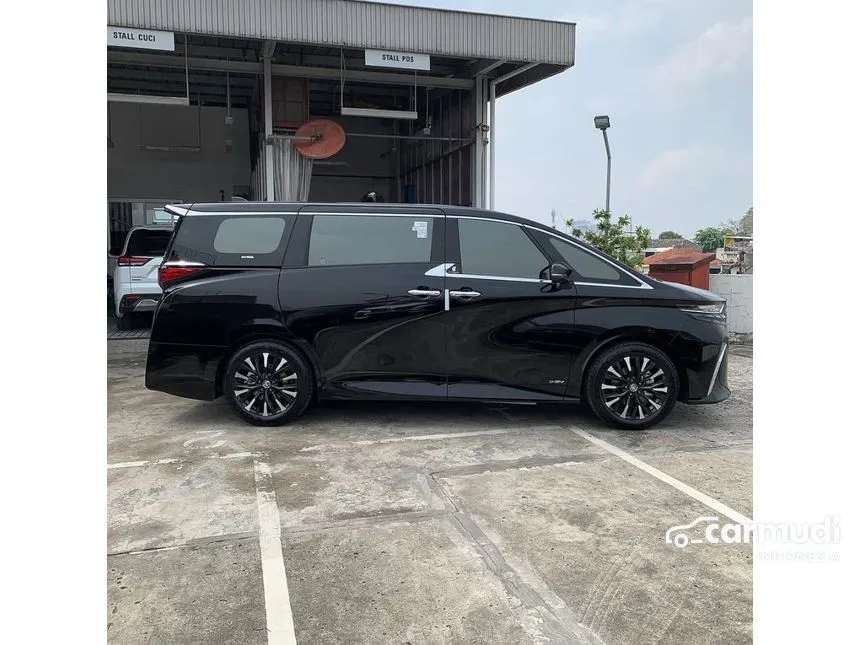2024 Toyota Alphard HEV (Non Premium Color) MPV