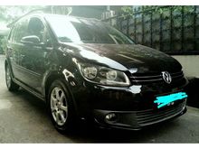 VW Touran TSI 1.4 A/T black Metallic Turbo 2012