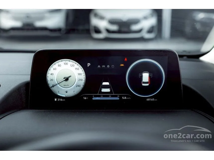 2022 Hyundai Staria Premium Van