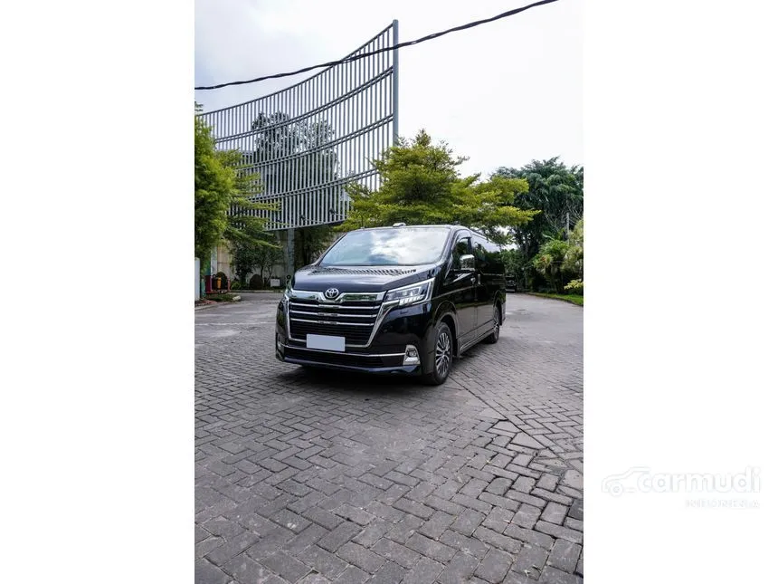 2024 Toyota GranAce G MPV